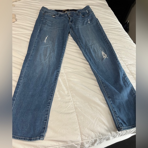 Denim Blue Women's Jeans - Picture 2 of 5